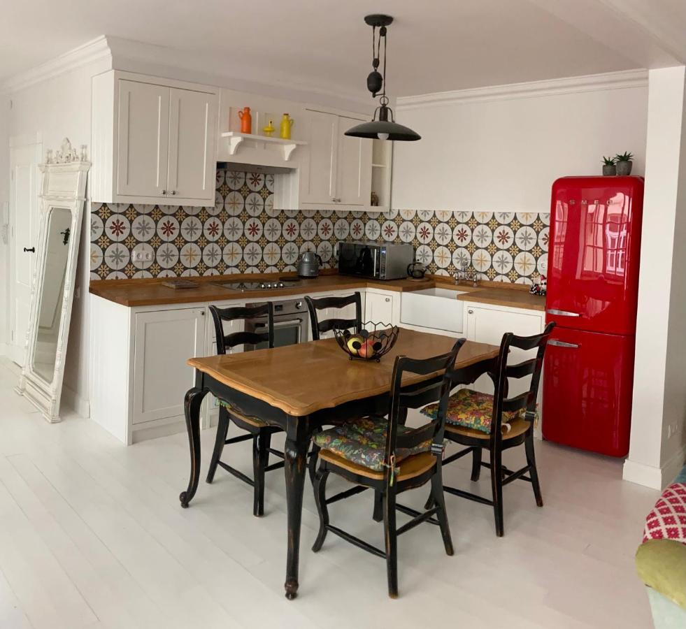 Shabby Chic - Apartment In The Heart Of Vilnius Old Town Exterior foto